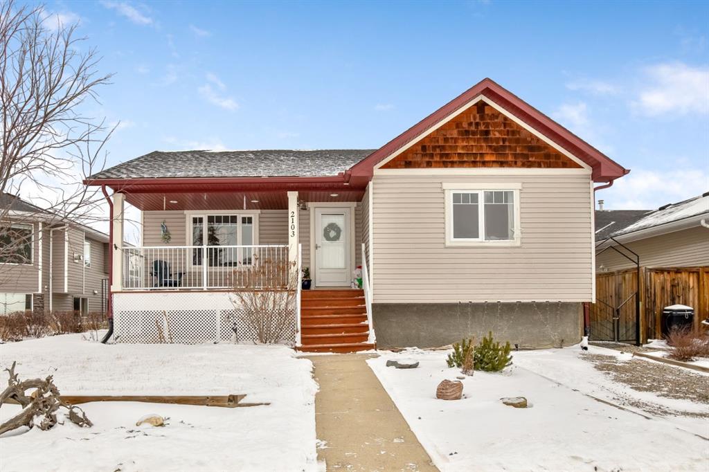 Picture of 2103 27 Avenue , Nanton Real Estate Listing