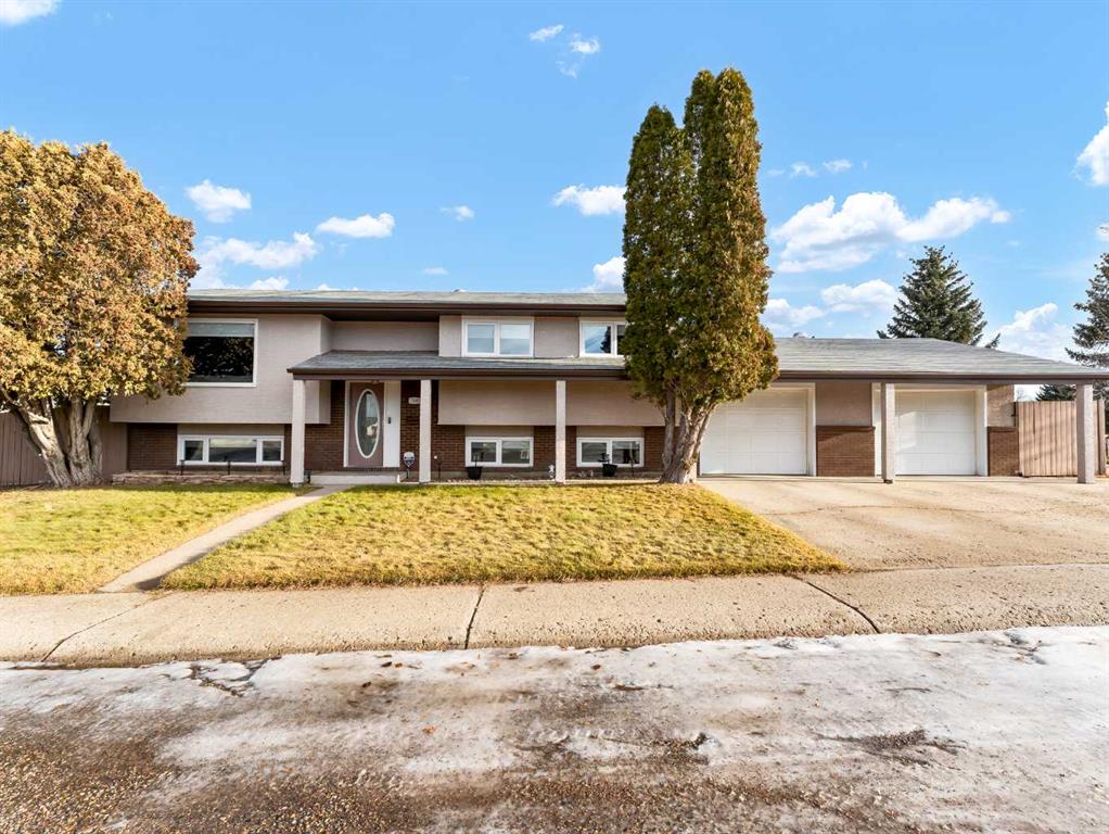 Picture of 1949 5 Avenue NE, Medicine Hat Real Estate Listing