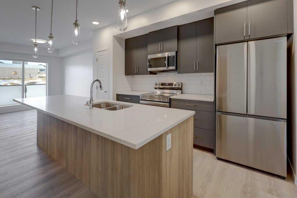 Picture of 219, 245 Edith Place NW, Calgary Real Estate Listing