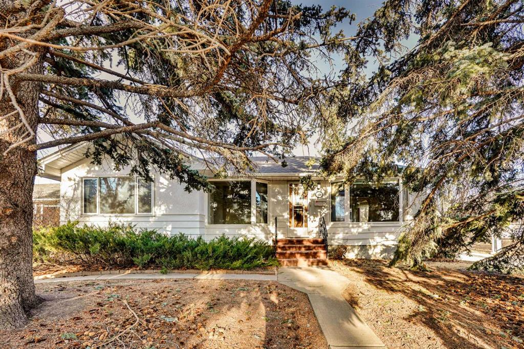 Picture of 1956 Kelwood Drive SW, Calgary Real Estate Listing