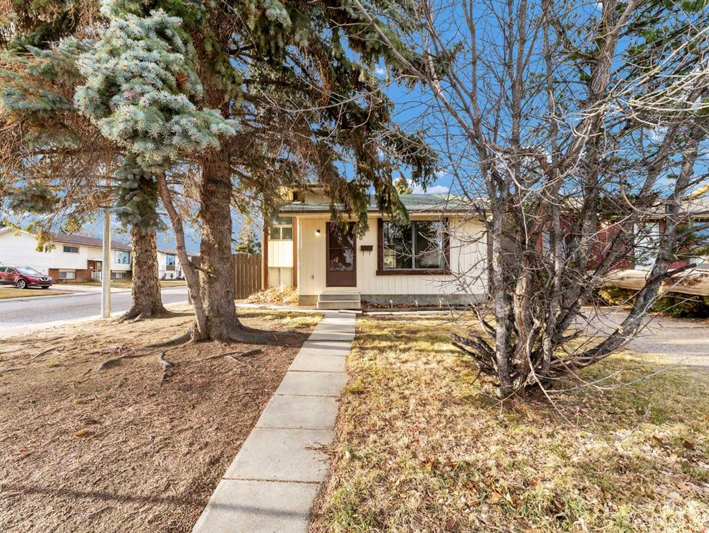 Picture of 6 Simpson Crescent SE, Medicine Hat Real Estate Listing