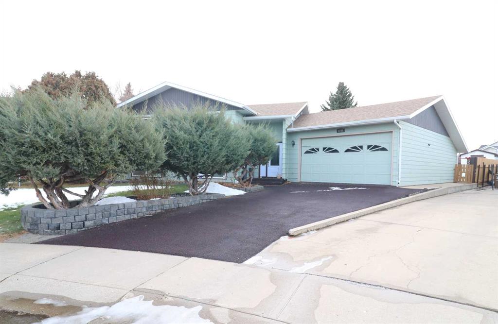 Picture of 4706 Heirloom Crescent , Taber Real Estate Listing