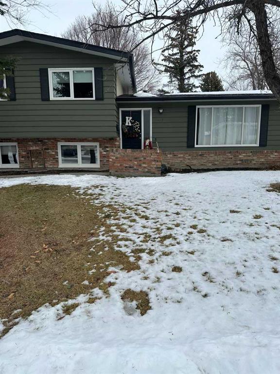 Picture of 417 Normandy Road S, Lethbridge Real Estate Listing