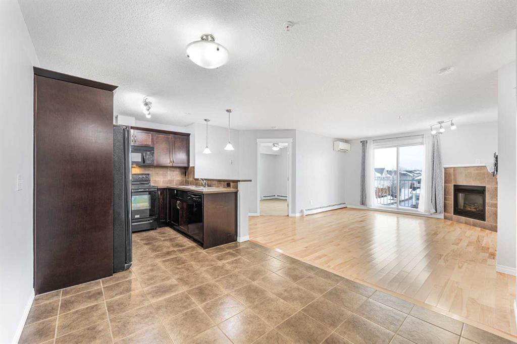 Picture of 4313, 31 Country Village Manor NE, Calgary Real Estate Listing