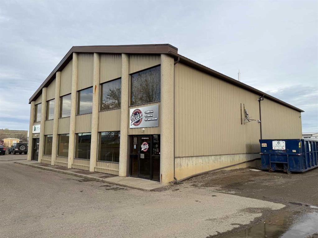 Picture of 1701 36 Street N, Lethbridge Real Estate Listing