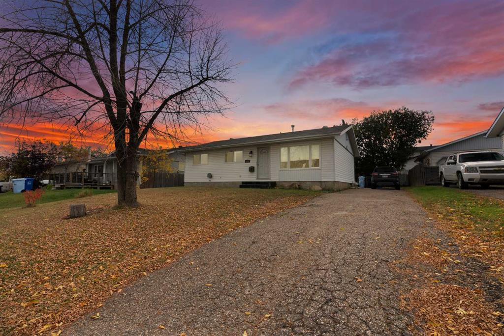 Picture of 136 Beaumont Crescent , Fort McMurray Real Estate Listing