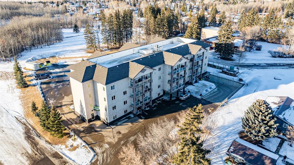 Picture of 106, 5205 Woodland Road , Innisfail Real Estate Listing