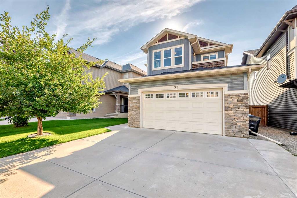 Picture of 97 Auburn Glen Drive SE, Calgary Real Estate Listing