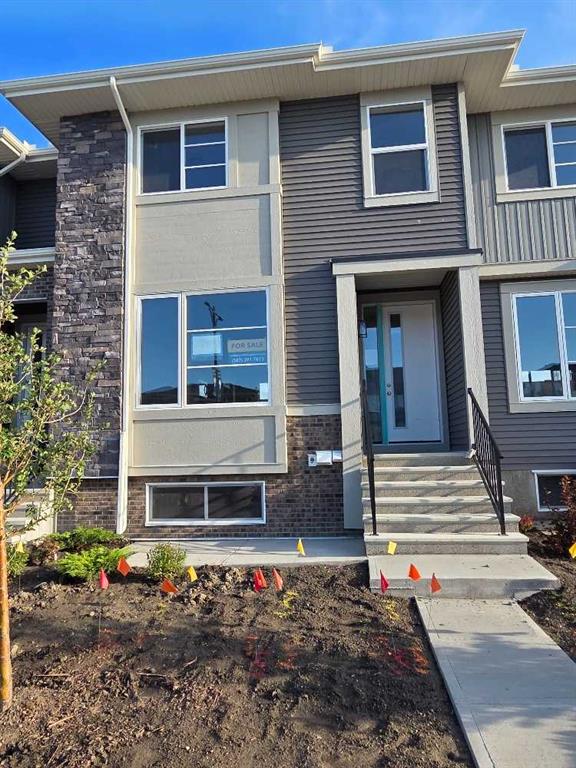 Picture of 245 Cobblestone Gate SW, Airdrie Real Estate Listing