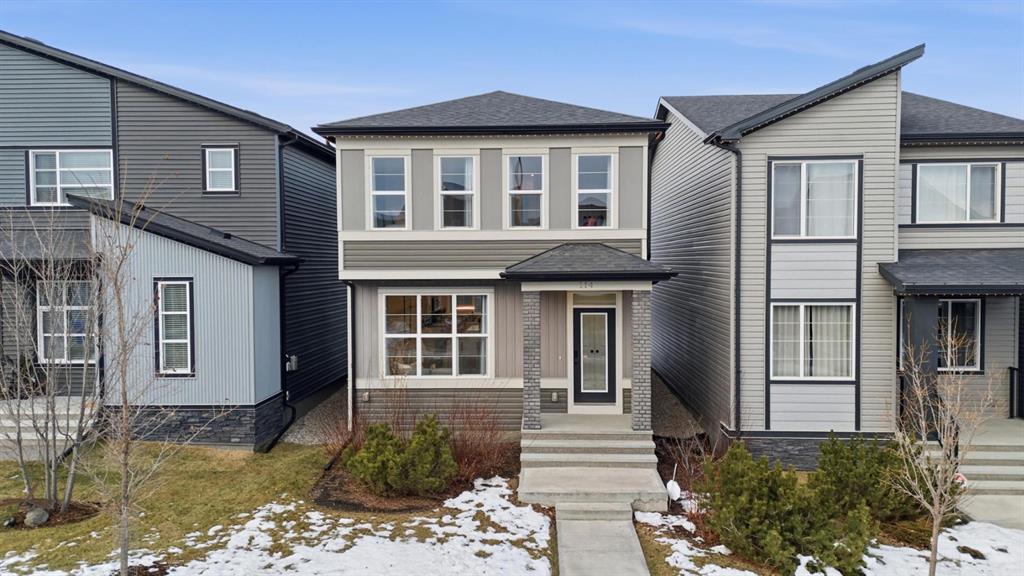 Picture of 114 Wolf Creek Rise SE, Calgary Real Estate Listing