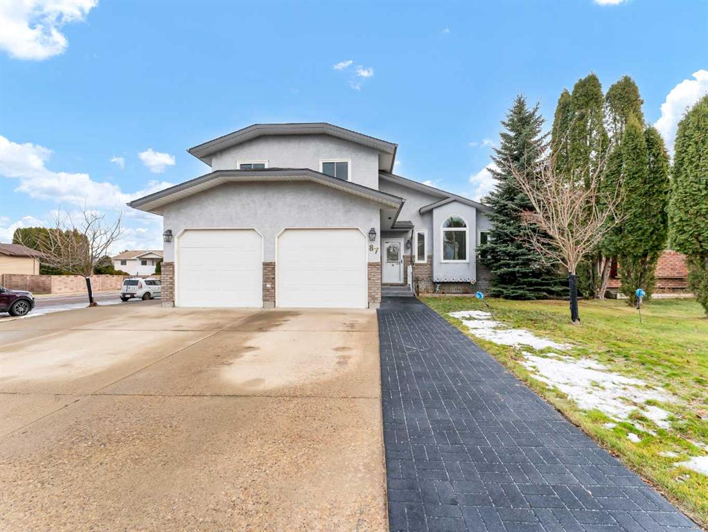 Picture of 87 Prairie Drive NE, Medicine Hat Real Estate Listing