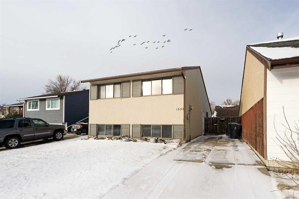 Picture of 1538 St Edward Boulevard N, Lethbridge Real Estate Listing