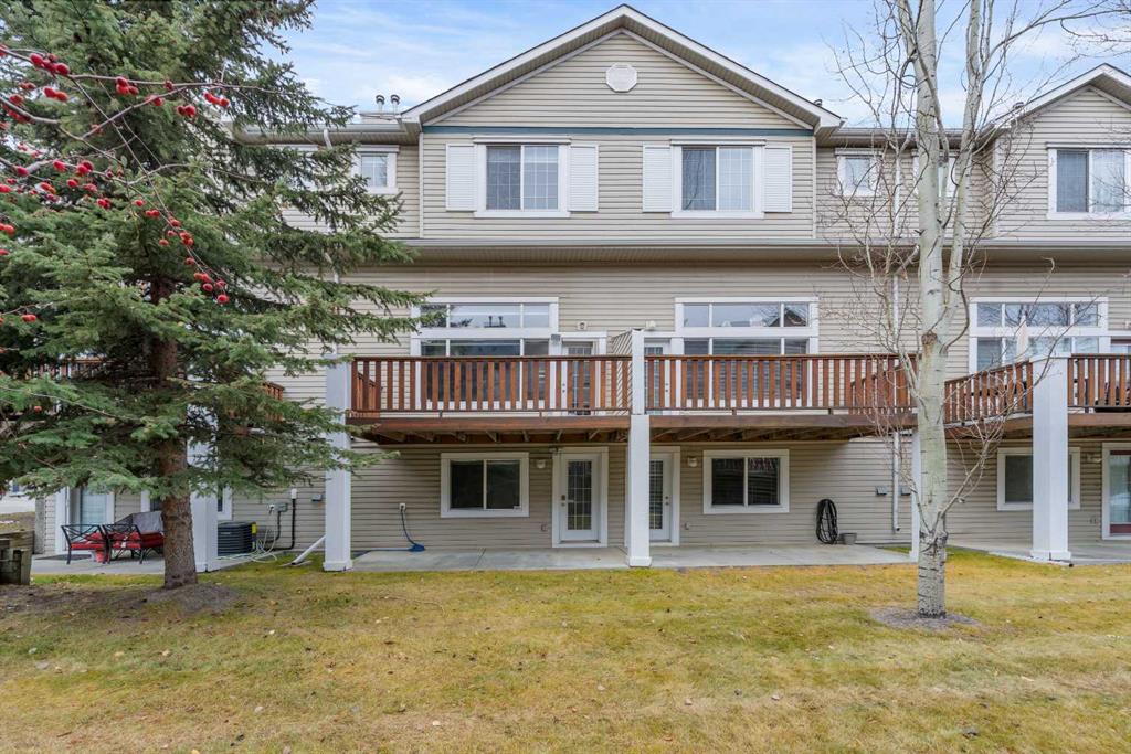 Picture of 118 Copperfield Lane SE, Calgary Real Estate Listing
