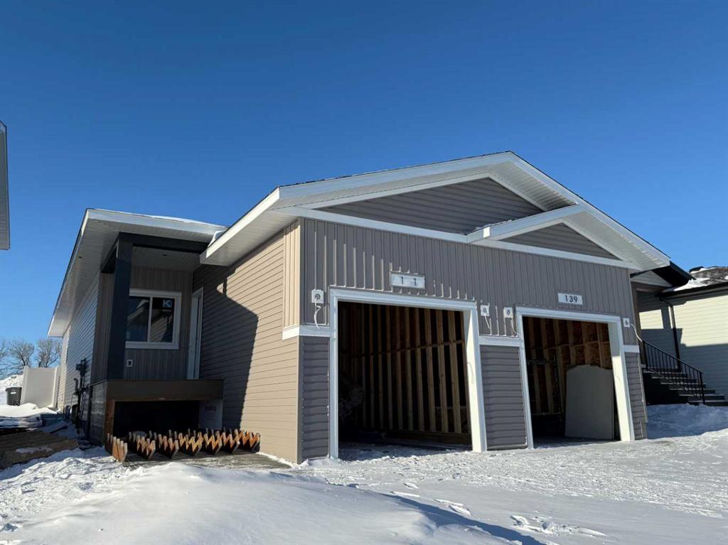 Picture of 141 Gray Close , Sylvan Lake Real Estate Listing