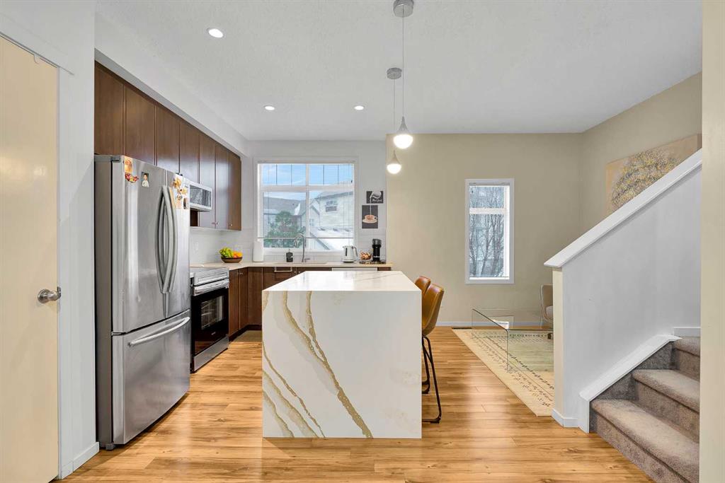 Picture of 300 Copperstone Cove SE, Calgary Real Estate Listing