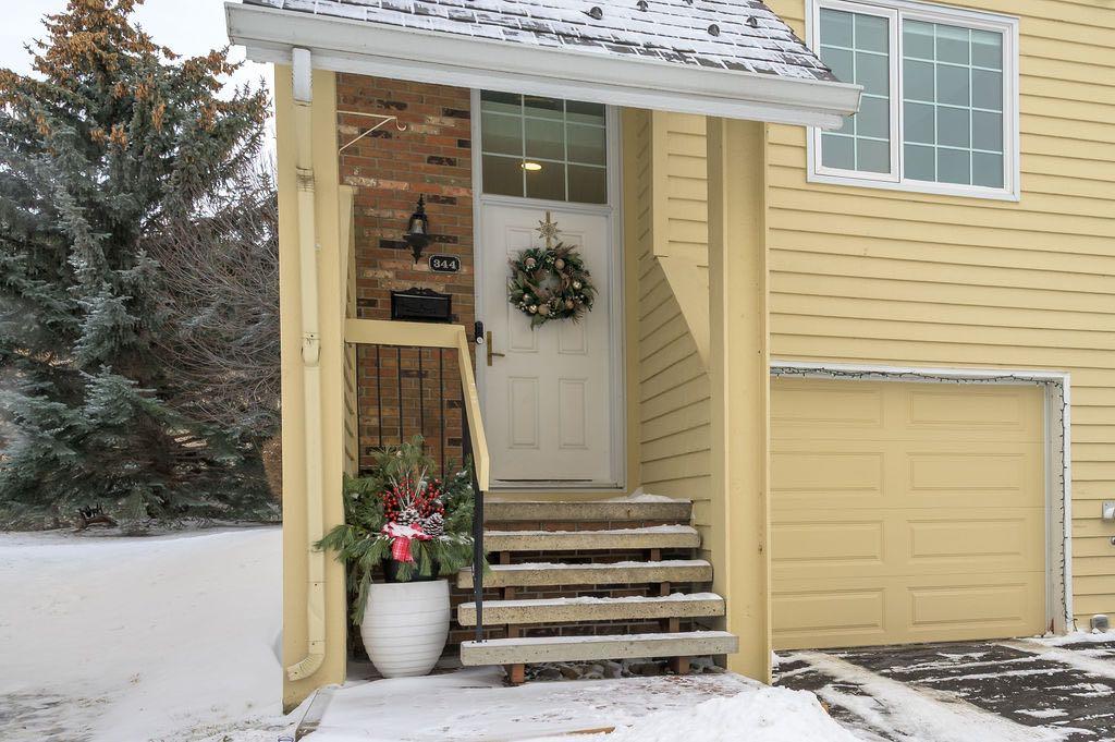 Picture of 344 Point Mckay Gardens NW, Calgary Real Estate Listing