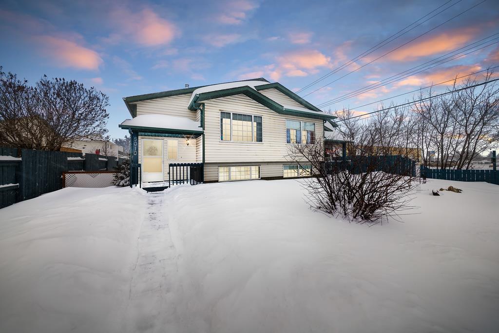 Picture of 5010 31 Street , Lloydminster Real Estate Listing