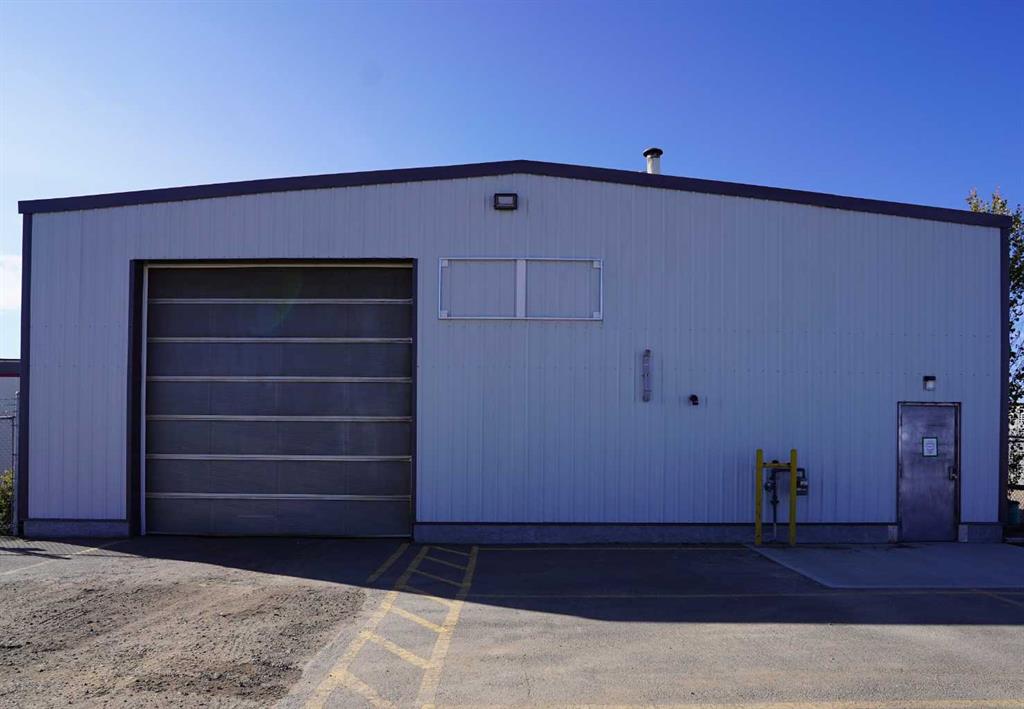 Picture of 4640 45 Street , Lacombe Real Estate Listing