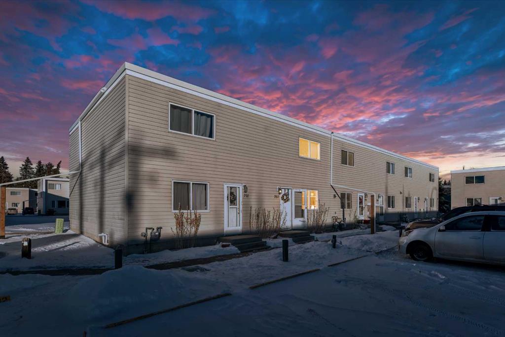 Picture of 702, 4719 33 Street , Red Deer Real Estate Listing