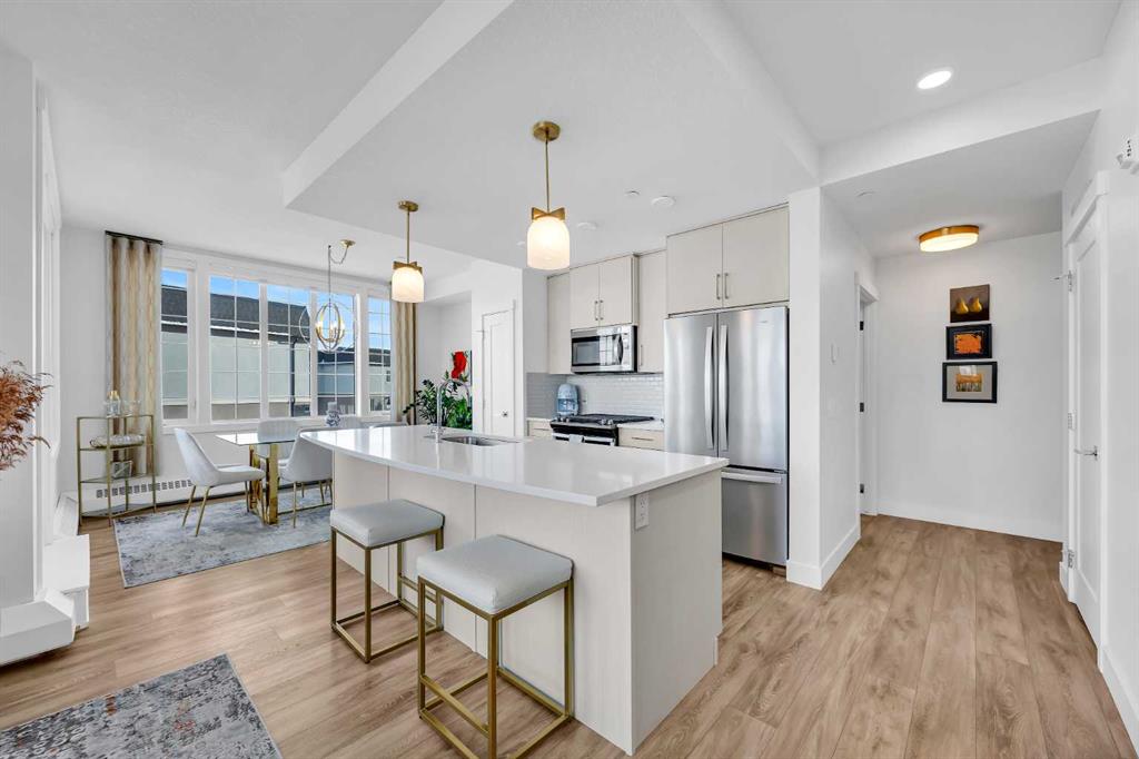 Picture of 210, 38 Quarry Gate SE, Calgary Real Estate Listing