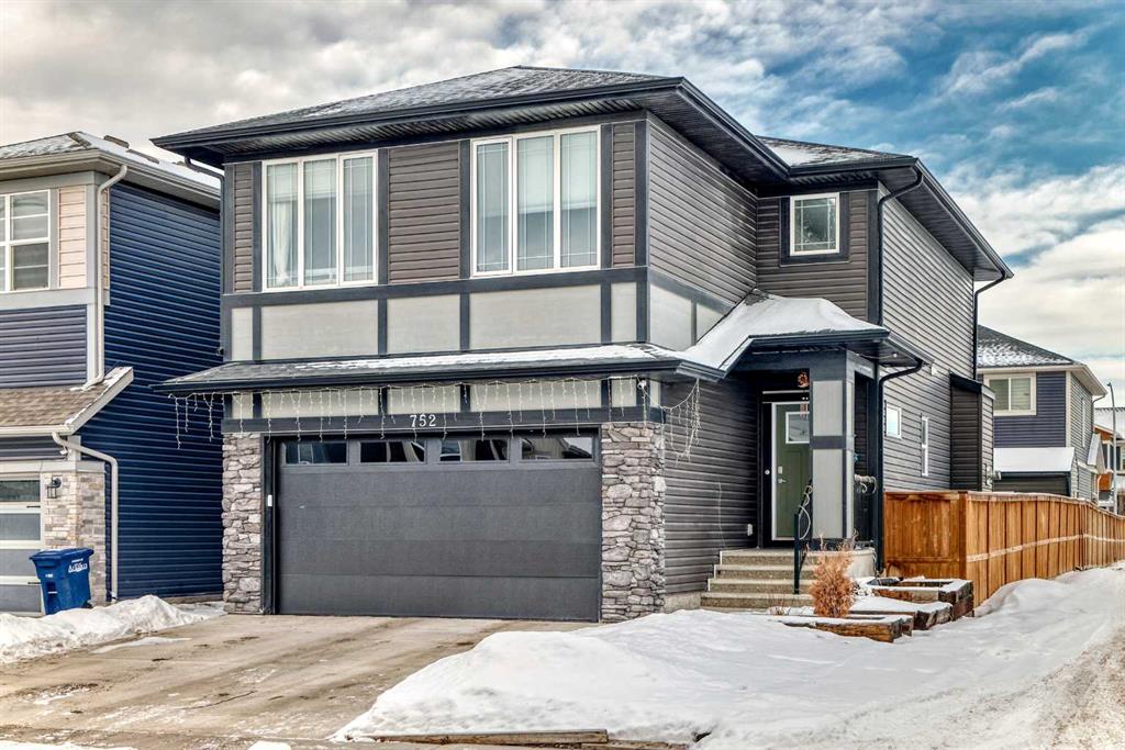 Picture of 752 Midtown Drive SW, Airdrie Real Estate Listing