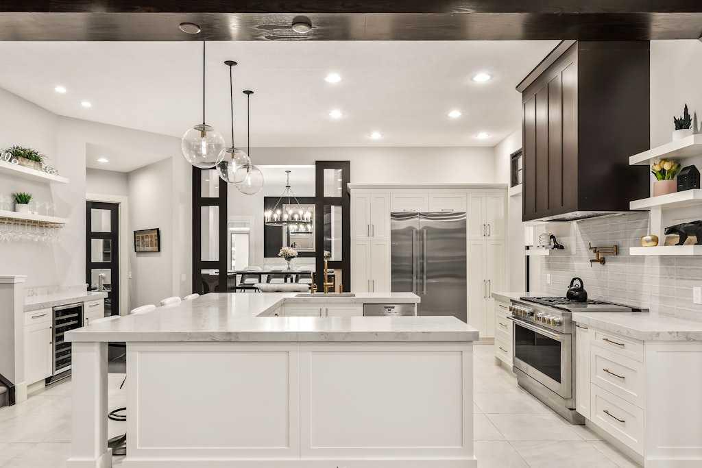 Picture of 19 Sienna Ridge Bay SW, Calgary Real Estate Listing