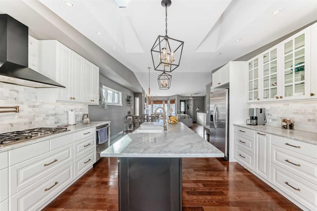 Picture of 5103, 52 Hidden Vale Crescent NW, Calgary Real Estate Listing