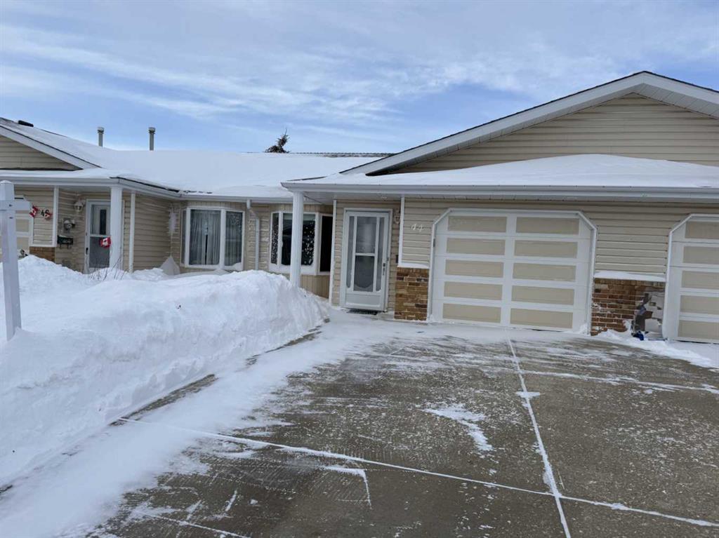 Picture of 44 Dale Close , Red Deer Real Estate Listing