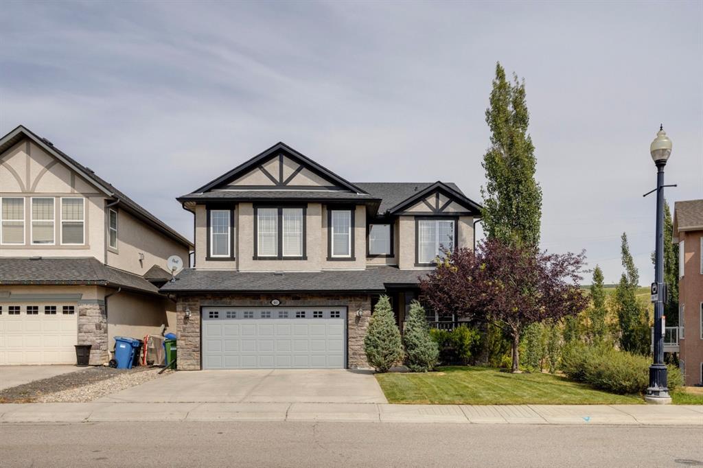 Picture of 461 Discovery Ridge Boulevard SW, Calgary Real Estate Listing