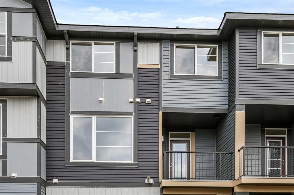 Picture of 12 Waterford Glen , Chestermere Real Estate Listing