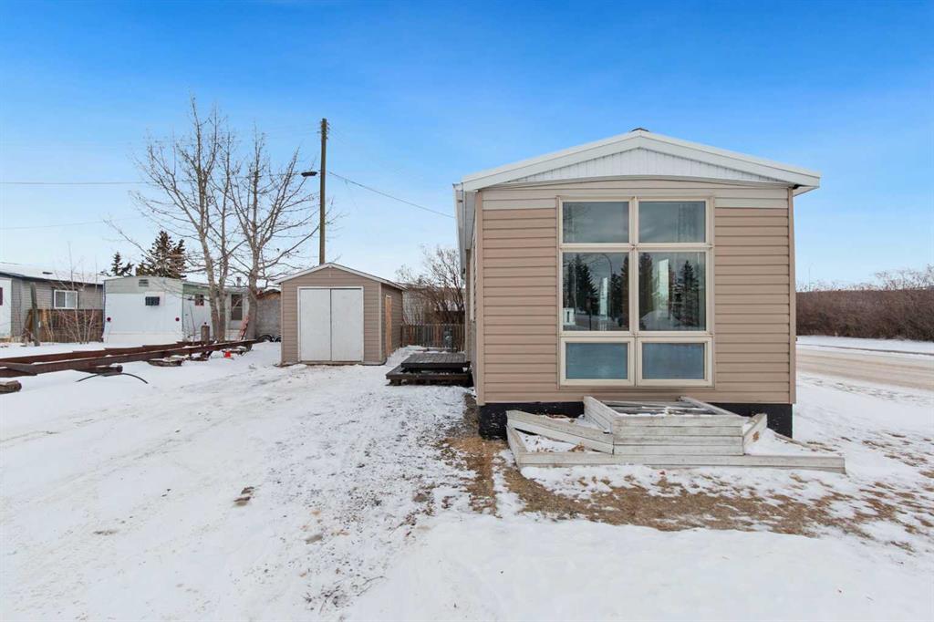 Picture of 1 Park Avenue , Carstairs Real Estate Listing