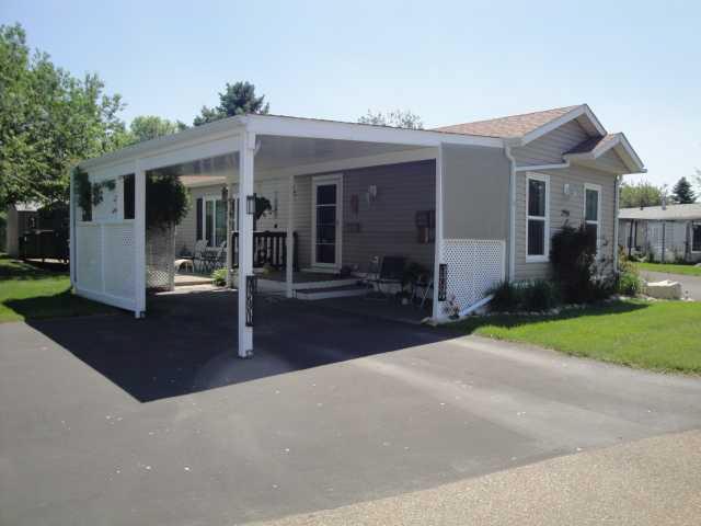 Picture of 2916 33A Avenue S, Lethbridge Real Estate Listing