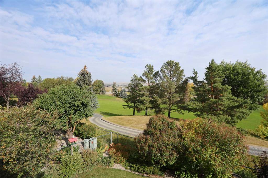 Picture of 108 Hamptons Heights NW, Calgary Real Estate Listing