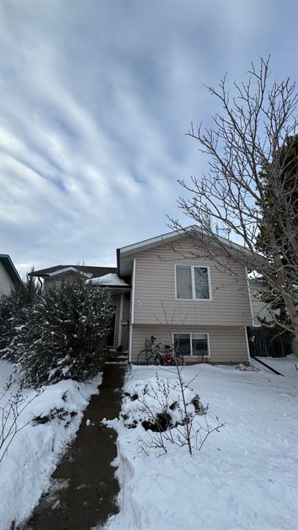 Picture of 72 Herder Drive , Sylvan Lake Real Estate Listing