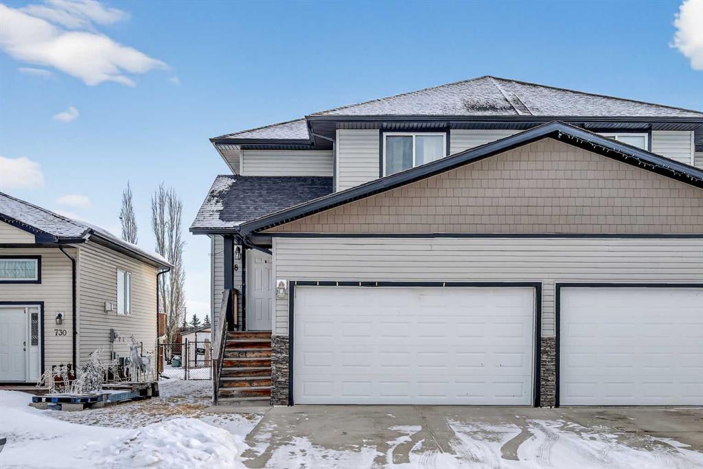 Picture of 728 Carriage Lane Drive , Carstairs Real Estate Listing