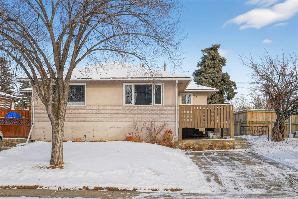 Picture of 44 Winslow Crescent SW, Calgary Real Estate Listing