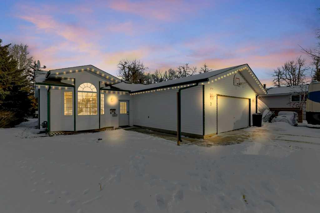Picture of 25, 41124 Range Road 282  , Rural Lacombe County Real Estate Listing