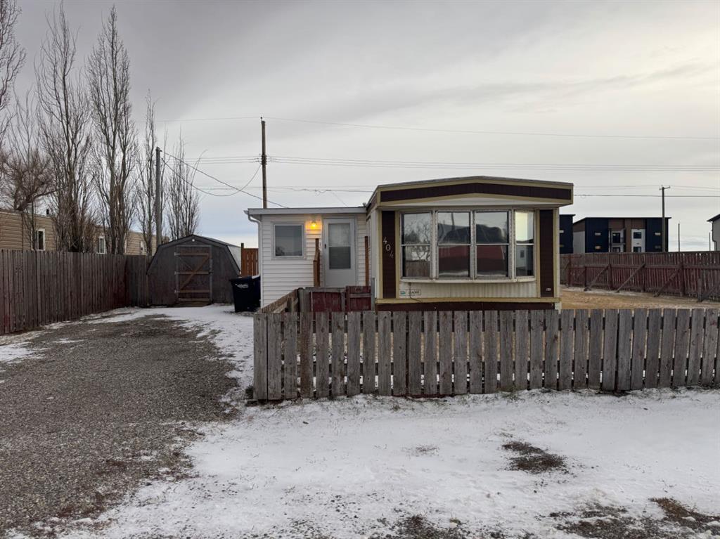Picture of 404 10 st  , Fort Macleod Real Estate Listing