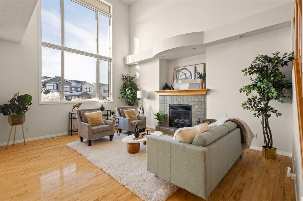 Picture of 511 Cresthaven Place SW, Calgary Real Estate Listing