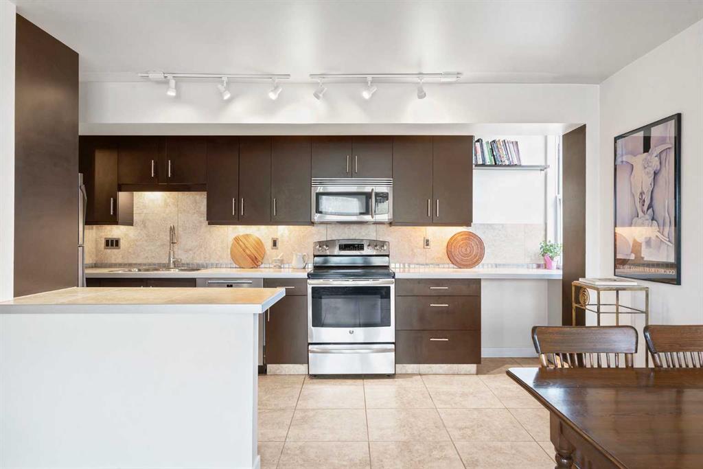 Picture of 302, 2602 14A Street SW, Calgary Real Estate Listing