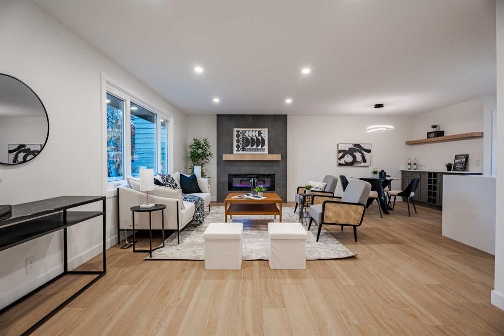 Picture of 1024 Hunterston Place NW, Calgary Real Estate Listing