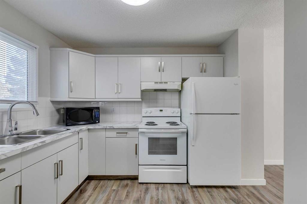 Picture of 52, 219 90 Avenue SE, Calgary Real Estate Listing