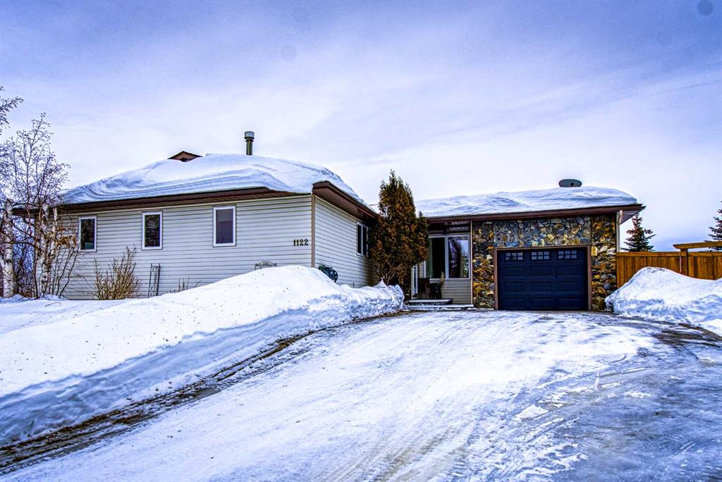 Picture of 1122 6 Ave West , Beaverlodge Real Estate Listing