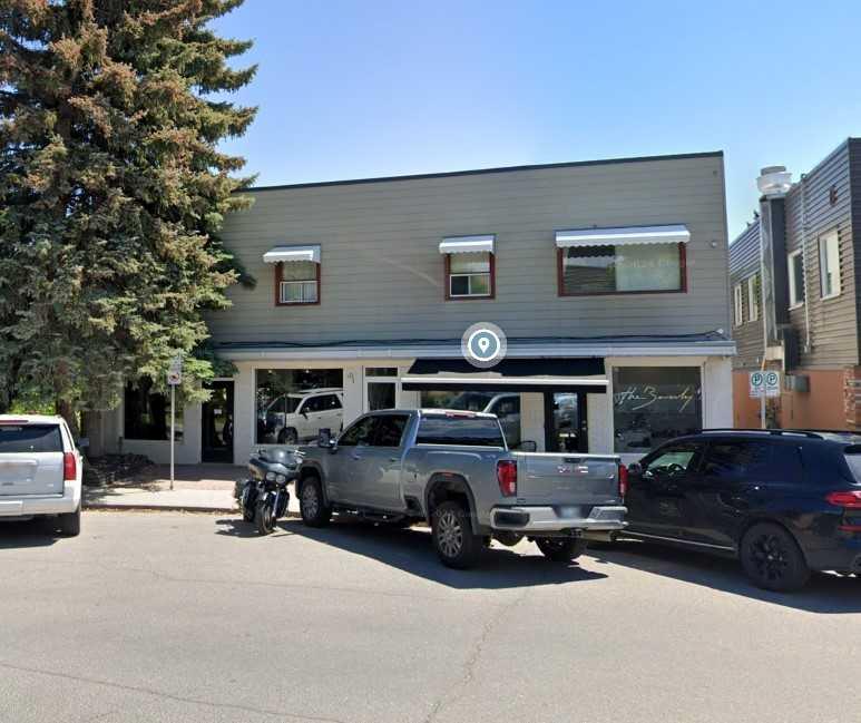 Picture of 1, 7 Parkdale Crescent NW, Calgary Real Estate Listing