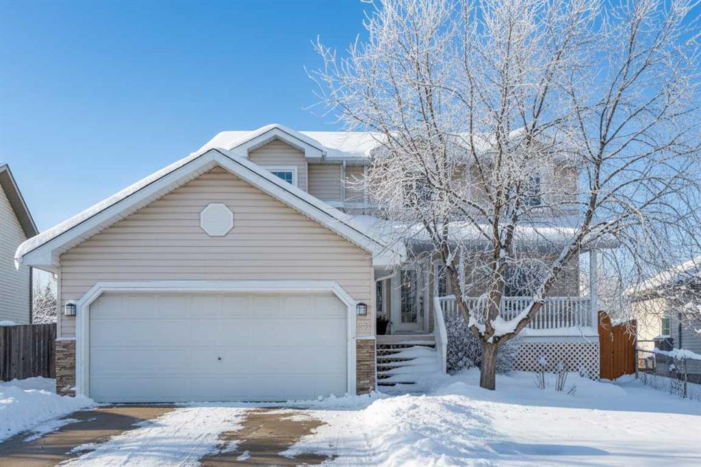 Picture of 62 Canoe Circle SW, Airdrie Real Estate Listing