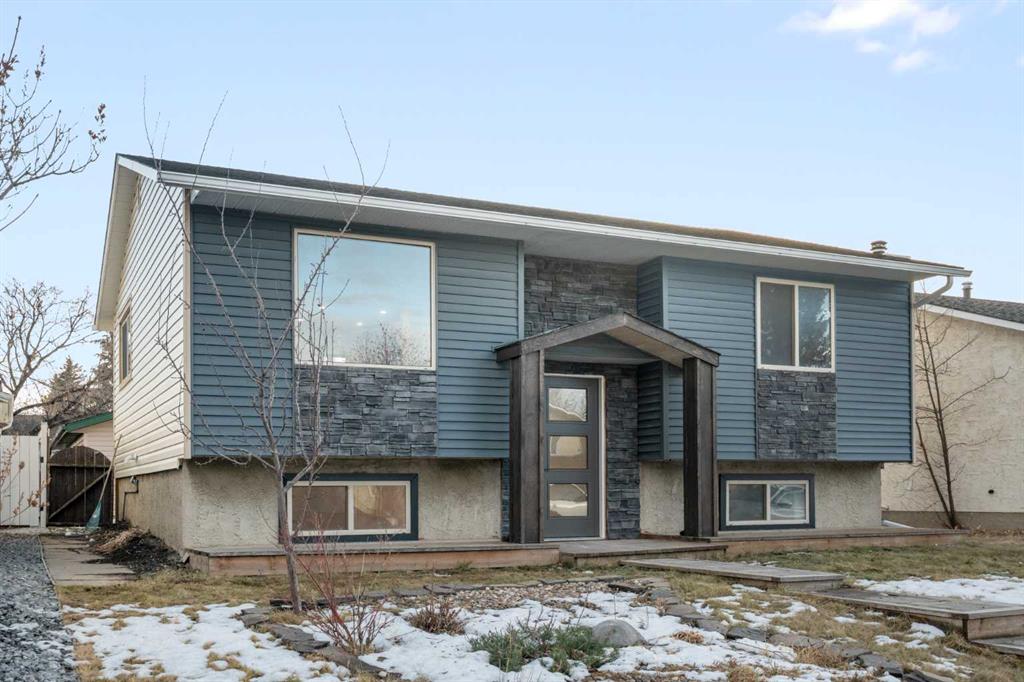 Picture of 45 Alpine Crescent SE, Airdrie Real Estate Listing