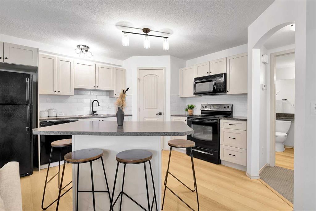 Picture of 101, 120 Panatella Landing NW, Calgary Real Estate Listing