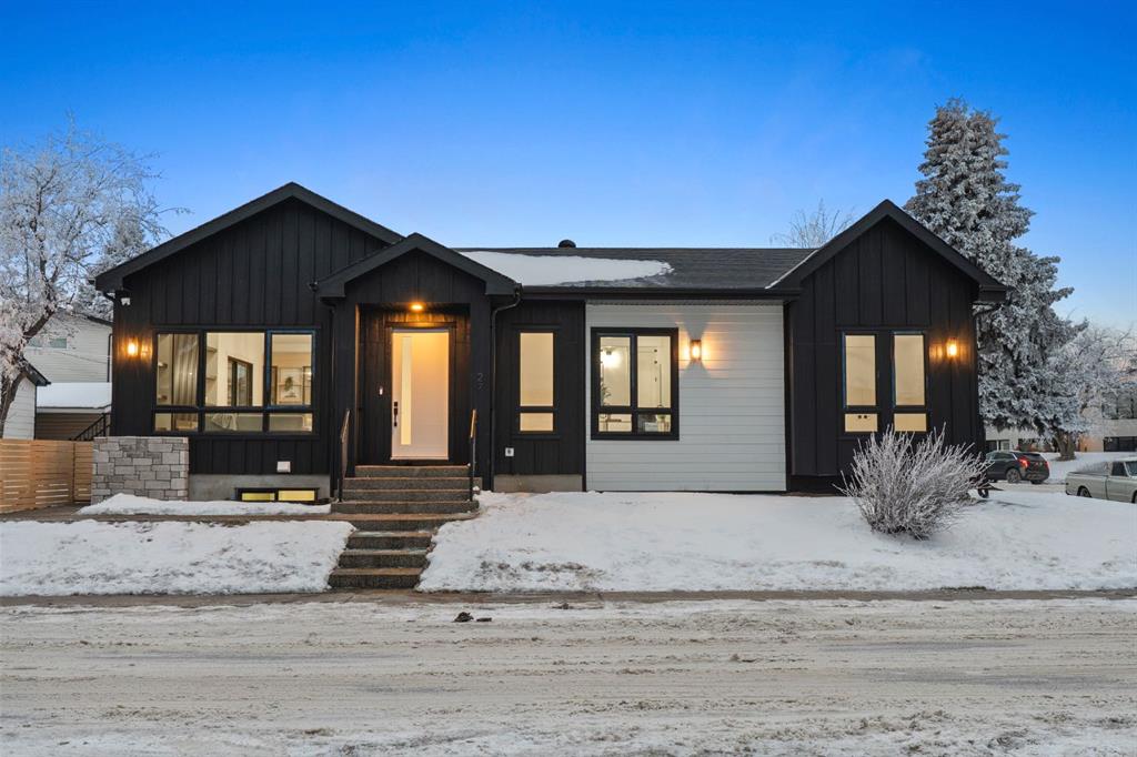Picture of 27 Glacier Drive SW, Calgary Real Estate Listing
