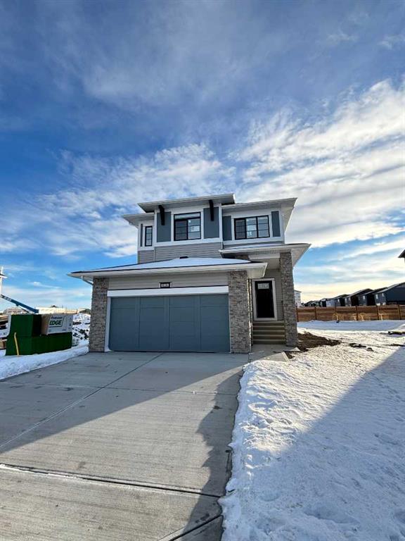 Picture of 195 Chinook Winds Manor SW, Airdrie Real Estate Listing