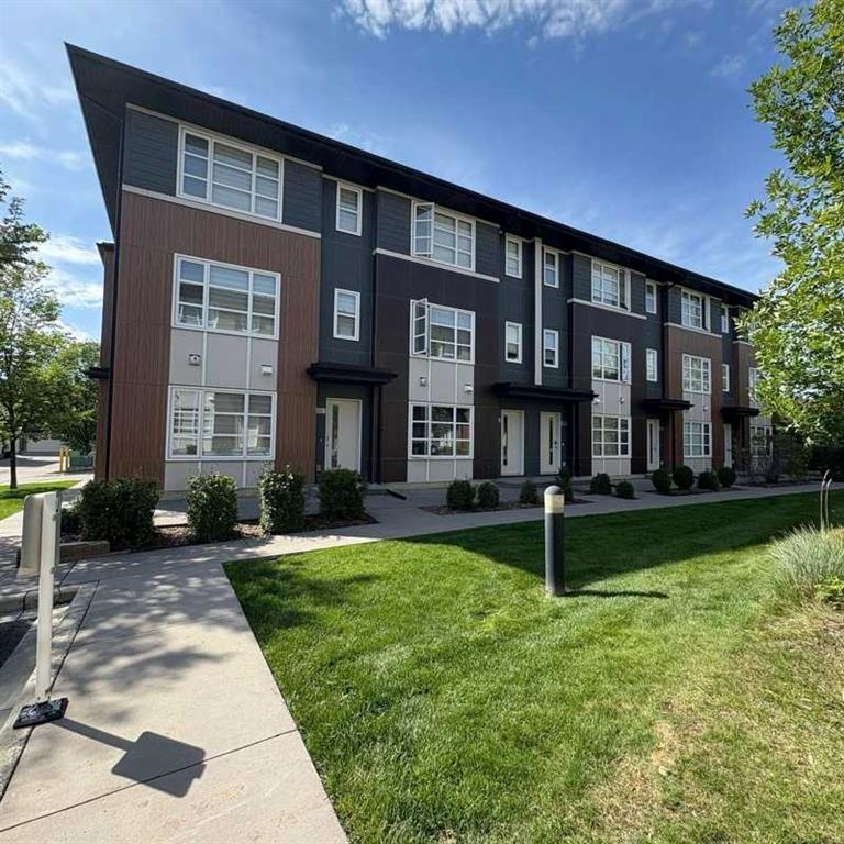 Picture of 202 Evansridge Park NW, Calgary Real Estate Listing